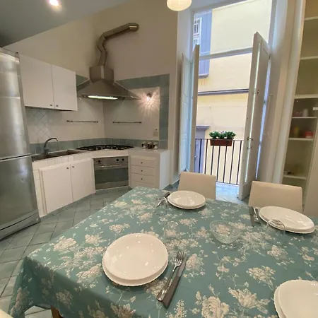 Casa Calu Castel Capuano * Nápoly