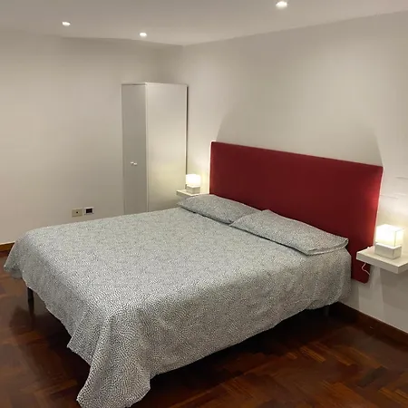 Casa Calu Castel Capuano Nyaraló *