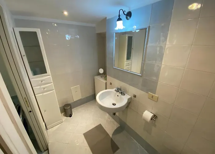 Casa Calu Castel Capuano * Napoli